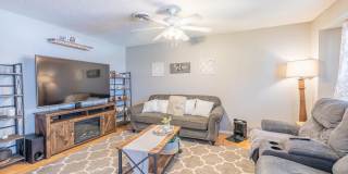 3413 Belmont Avenue Gallery 5