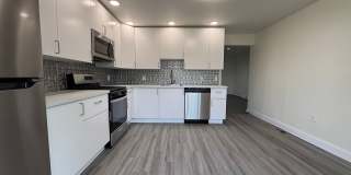 Updated 4BR / 2 Bath Home with off-street parking! Gallery 9