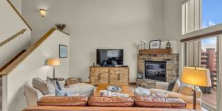 Cedar Ridge Townhome  **Mid-April thru November Rental** Gallery 6