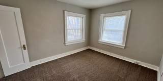 Upstairs 2-Bed, 1.5-Bath Duplex Gallery 12