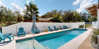 Waterfront Luxury Living – 4 Bed / 3 Bath – Over 2,600 Sq Ft Gallery 48