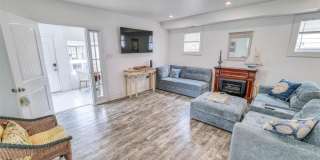 14 N Vassar Square Gallery 7