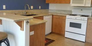3bd/2.5ba Condo w/ Attached Garage, Available July 31, 2026 Gallery 3
