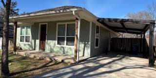 613 W Parnell Gallery 1