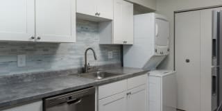 Country Club Apartments Gallery 21