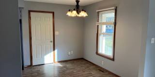 AVAILABLE NOW! Walking Distance to Silver Springs Park Gallery 5