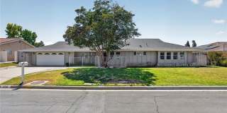 5761 Stradella Gallery 1