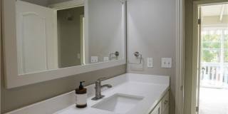 320 12th Street Gallery 15