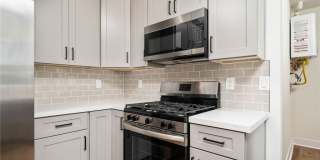 1946 Corson Street Gallery 12