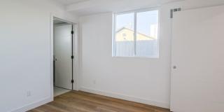 1923 1/2 Carmona Ave Gallery 33