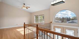 Beautiful Woodridge Home Gallery 6