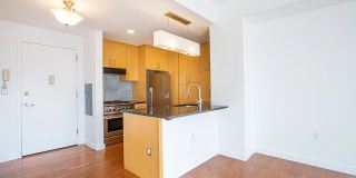 551 Borden Ave Apt 13E Gallery 5