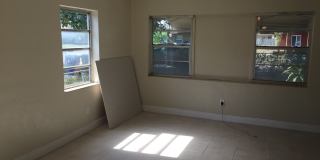 Large 3-2 with a carport Gallery 15