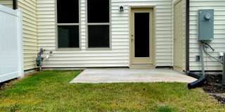 3 Bedroom, 2.5 Bathroom Townhome with Office! Gallery 16