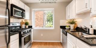2026 Move-In Special – $500 LEASE SIGNING BONUS!! 2-Bedroom Condo in NE DC – In-Unit W/D & Off-Street Parking!! Gallery 1