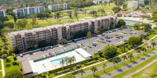 3661 Via Poinciana Gallery 27