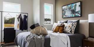Room in 3 Bedroom Home at Endeavor Ln Gallery 13