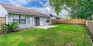 3912 ENGLISH COLONY Drive S Gallery 21