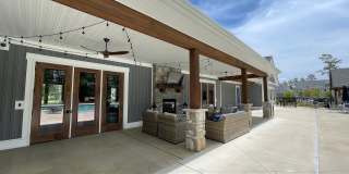 Wren | 3 Bed 2.5 Bath | Garage | 1729 sf | $2831 - $3114 | 8, 9, 10, 12, 14, and 15 month lease terms Gallery 39