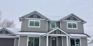 2300 N Landon Lane - Newer Home !! Gallery 1