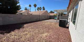 1 story 2 bedroom with Huge backyard Gallery 4