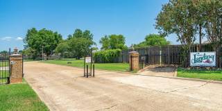 2 Bedroom 2.5 Bath 2 Car Carport - town house Gallery 3