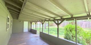Just updated 3/2 home on a quiet street in desirable north Austin! Gallery 30