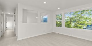 Cozy 4 bed house in Bothell Gallery 4