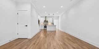 413 Lellyett Street Gallery 11