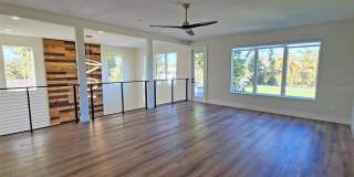 Bold Contemporary Sarasota Luxury Home. 4 Beds/ 4 Baths. Private Pool and Summer Grill. Gallery 39