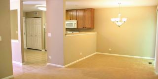 Large 2 Bedroom Townhome in Lakemoor! Gallery 6