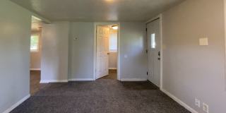 1521 & 1521 1/2 E Kirby Ave (AARC Management, LLC) Gallery 1