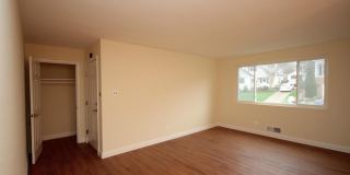 1901 N QUEBEC Street N Gallery 4
