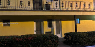 2800 NE 203rd St Gallery 1