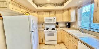 1-BR Available for Long Term Rental in Coveted Las Palmas Community Gallery 6