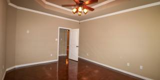 Available Now: 4 bedroom house Gallery 12