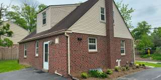 Renovated home, central air, stainless appliances, Radnor SD, Walk to Villanova, small dogs ok...this is a must see! Gallery 23