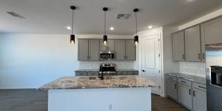 LIKE NEW HOME IN PEORIA Gallery 35