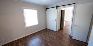 South Knox Cottage!!! Gallery 10
