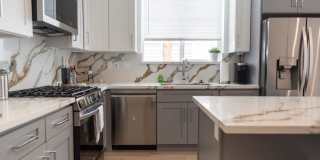 4827 Riverton Ave Gallery 43