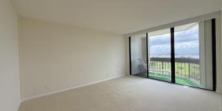 2000 Presidential Way Gallery 34