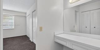 3100 W Rolling Hills Cir Gallery 35