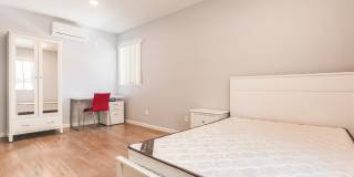 1259 W 36th Place - Co-Living Gallery 5