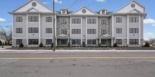 80 Division Street unit: 3A Gallery 1