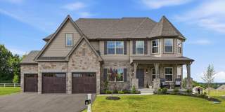 Luxury Modern Farmhouse in Lexington Point | 5 Bedrooms + Finished Basement Gallery 1