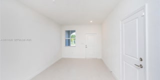 2642 SE 10 street Gallery 19