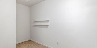 NW Brick Townhome, Granite Counter-Tops, Wood Floors, FP, Garage! NW Brick Townhome, Granite Counter-Tops, Wood Floors, FP, Garage! Gallery 33