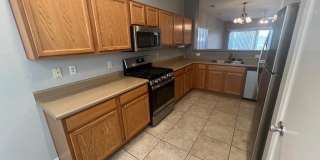 16829 W Cottonwood Street Gallery 8