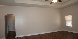 Crestivew: 4 Bedroom in Liberty Oaks Gallery 3
