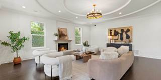 5011 Hayvenhurst Avenue Gallery 25